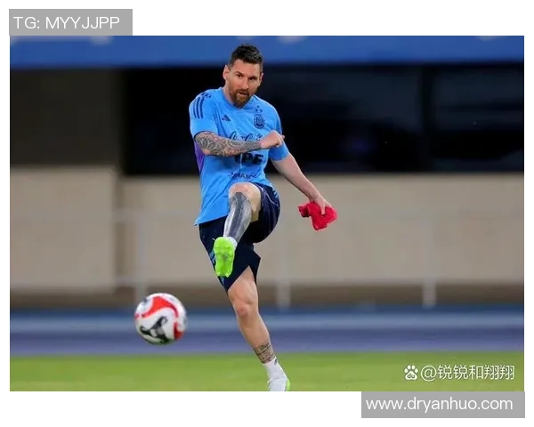 梅西助攻足球明星展现团队合作精神与个人魅力的完美结合